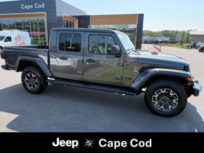 Used 2025 Jeep Gladiator Sport w/ Premium Package