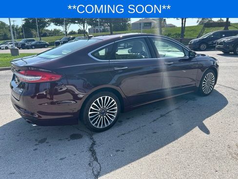 Used 2017 Ford Fusion SE w/ Fusion SE Technology Package FWD image 6