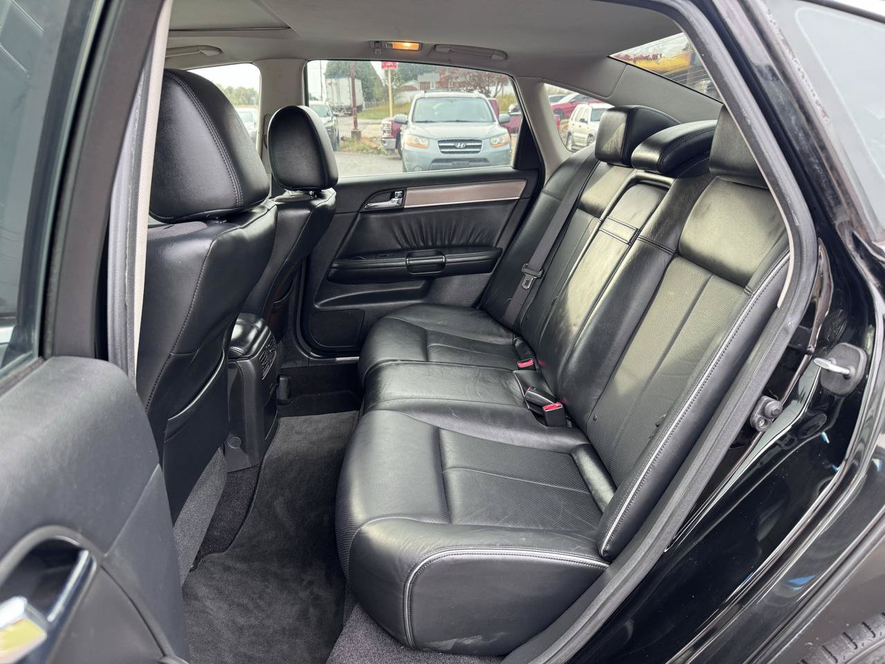 Used 2009 INFINITI M35 w/ Technology Pkg RWD image 12