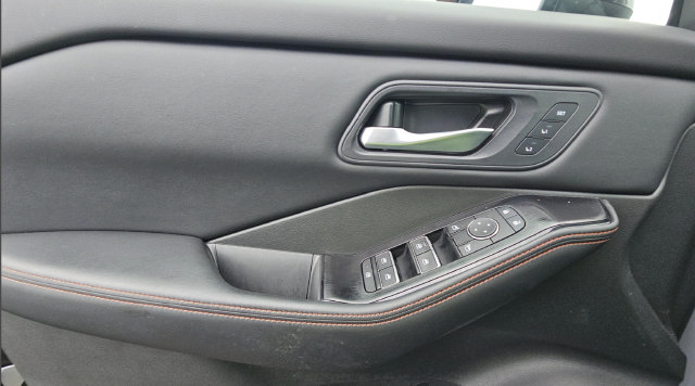 Used 2025 Nissan Rogue SV w/ Rock Creek Premium Package AWD/4WD image 11