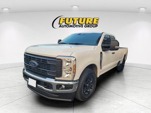 Used 2024 Ford F250 XL w/ XL Driver Assist Package RWD image 3