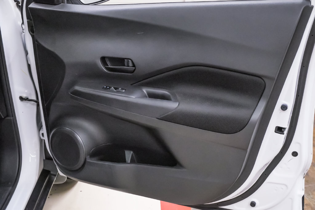 Used 2022 Nissan Kicks S FWD image 26