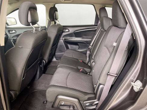 Used 2019 Dodge Journey SE w/ Premium Group image 11