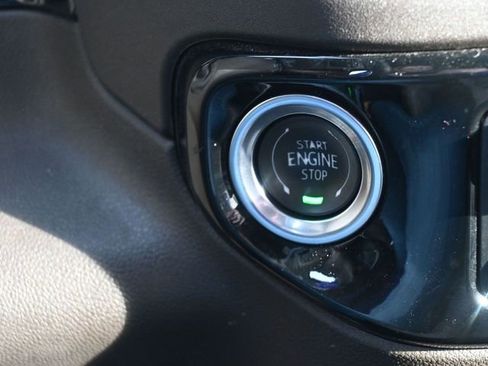 Used 2025 Chevrolet Silverado 1500 LT image 23