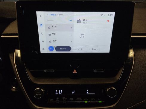 Used 2023 Toyota Corolla SE image 25