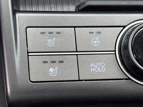 Used 2024 Hyundai Kona Limited FWD image 32