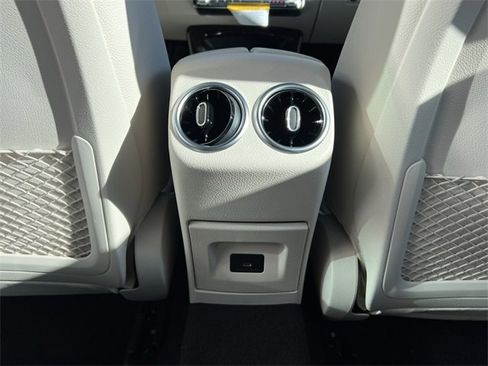 Certified 2025 Mercedes-Benz CLA 250 4MATIC image 34