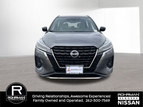 Used 2023 Nissan Kicks SR w/ SR Premium Package image 7