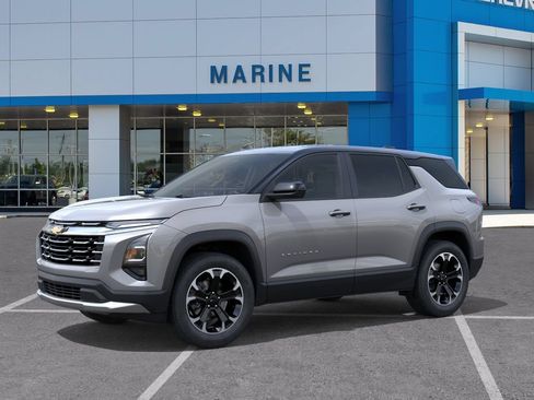 New 2027 Chevrolet Equinox LT FWD image 2