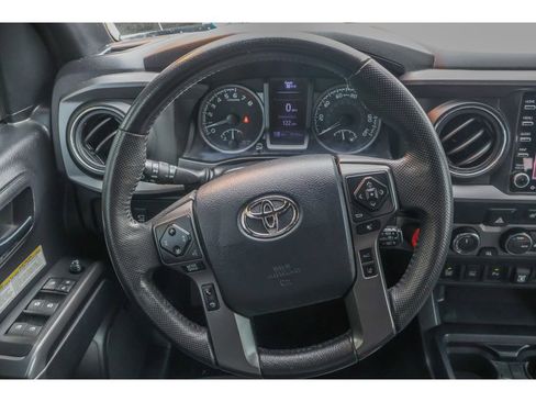 Used 2020 Toyota Tacoma TRD Off-Road w/ TRD Premium Off Road Package image 22