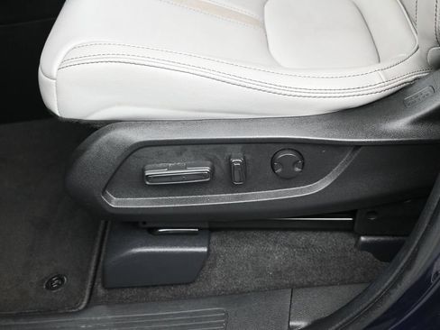 Certified 2024 Honda Pilot Touring image 20