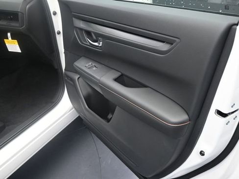 Used 2025 Honda CR-V Sport-L image 31