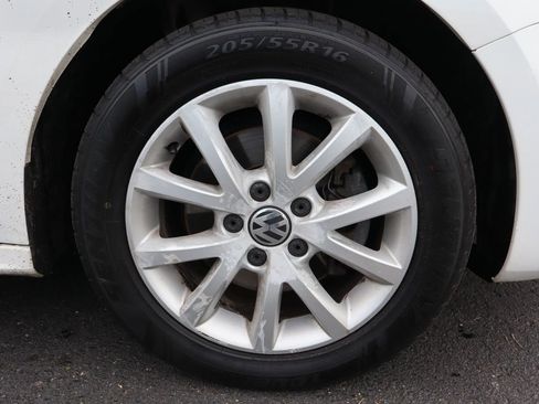 Used 2013 Volkswagen Jetta SE FWD image 43