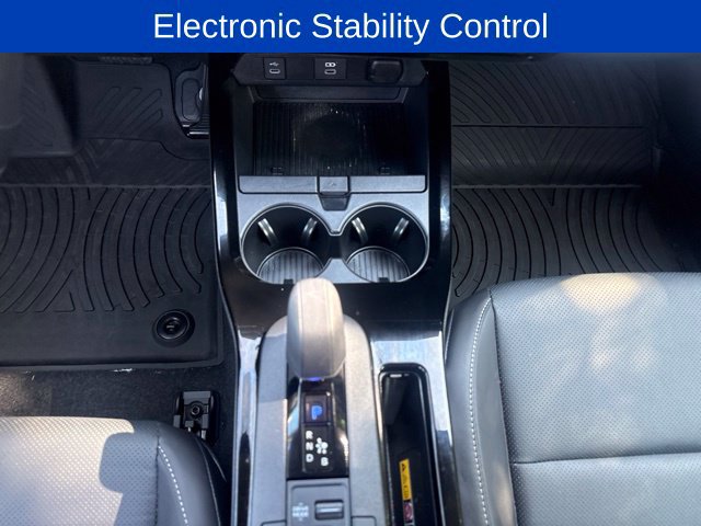 Used 2024 Toyota Prius XLE AWD/4WD image 14