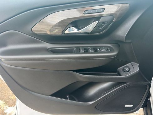 Used 2022 GMC Terrain Denali image 19