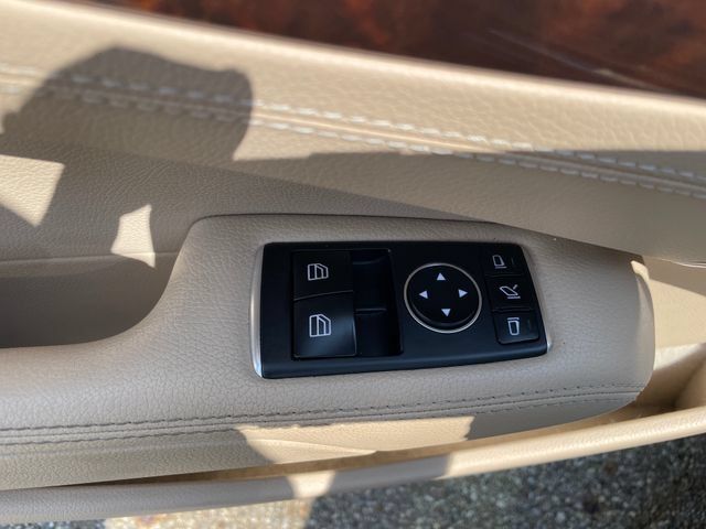 Used 2013 Mercedes-Benz SL 550 image 69