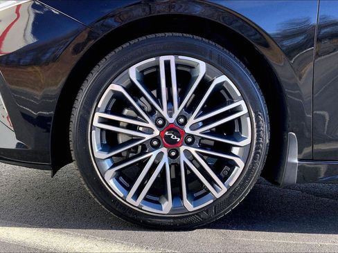 Used 2024 Kia Forte GT w/ GT2 Package image 9