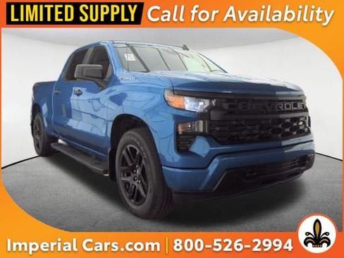 Used 2023 Chevrolet Silverado 1500 Custom AWD/4WD image 1