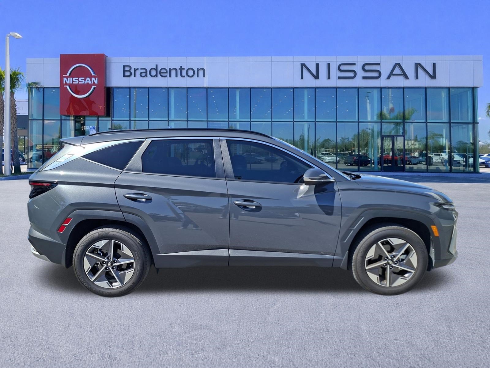 Used 2025 Hyundai Tucson SEL AWD/4WD image 4