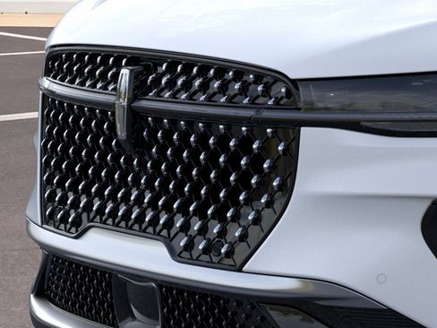 New 2026 Lincoln Nautilus Premier AWD/4WD image 17