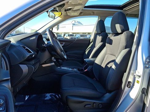 Used 2023 Subaru Forester Premium image 14