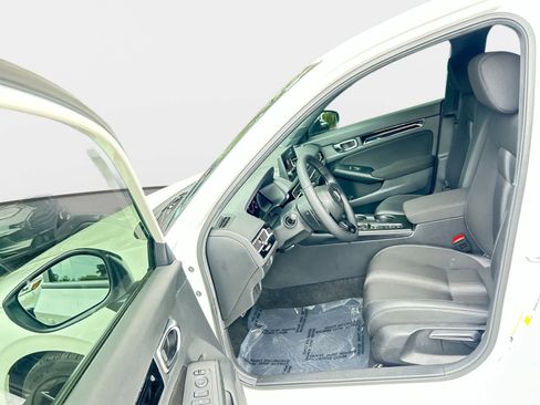 Certified 2025 Honda Civic Sport image 10