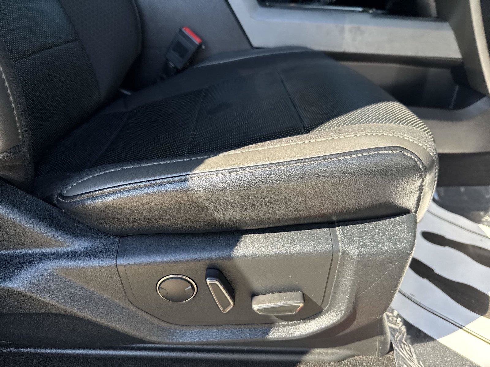 Used 2019 Ford F150 Raptor w/ Equipment Group 801A Mid AWD/4WD image 17