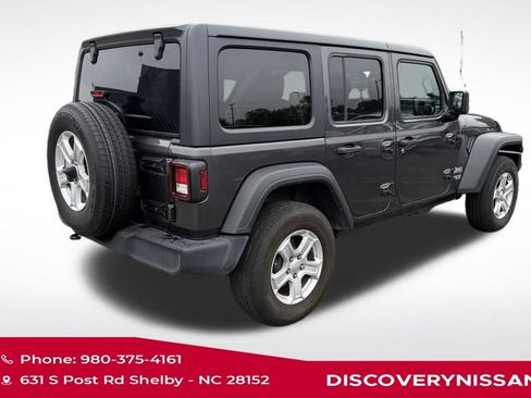 Used 2019 Jeep Wrangler Unlimited Sport S AWD/4WD image 3