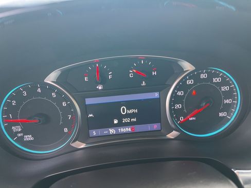 Used 2023 Chevrolet Traverse LT w/ Midnight/Sport Edition image 18