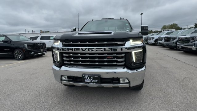 Used 2021 Chevrolet Silverado 2500 LTZ AWD/4WD image 4