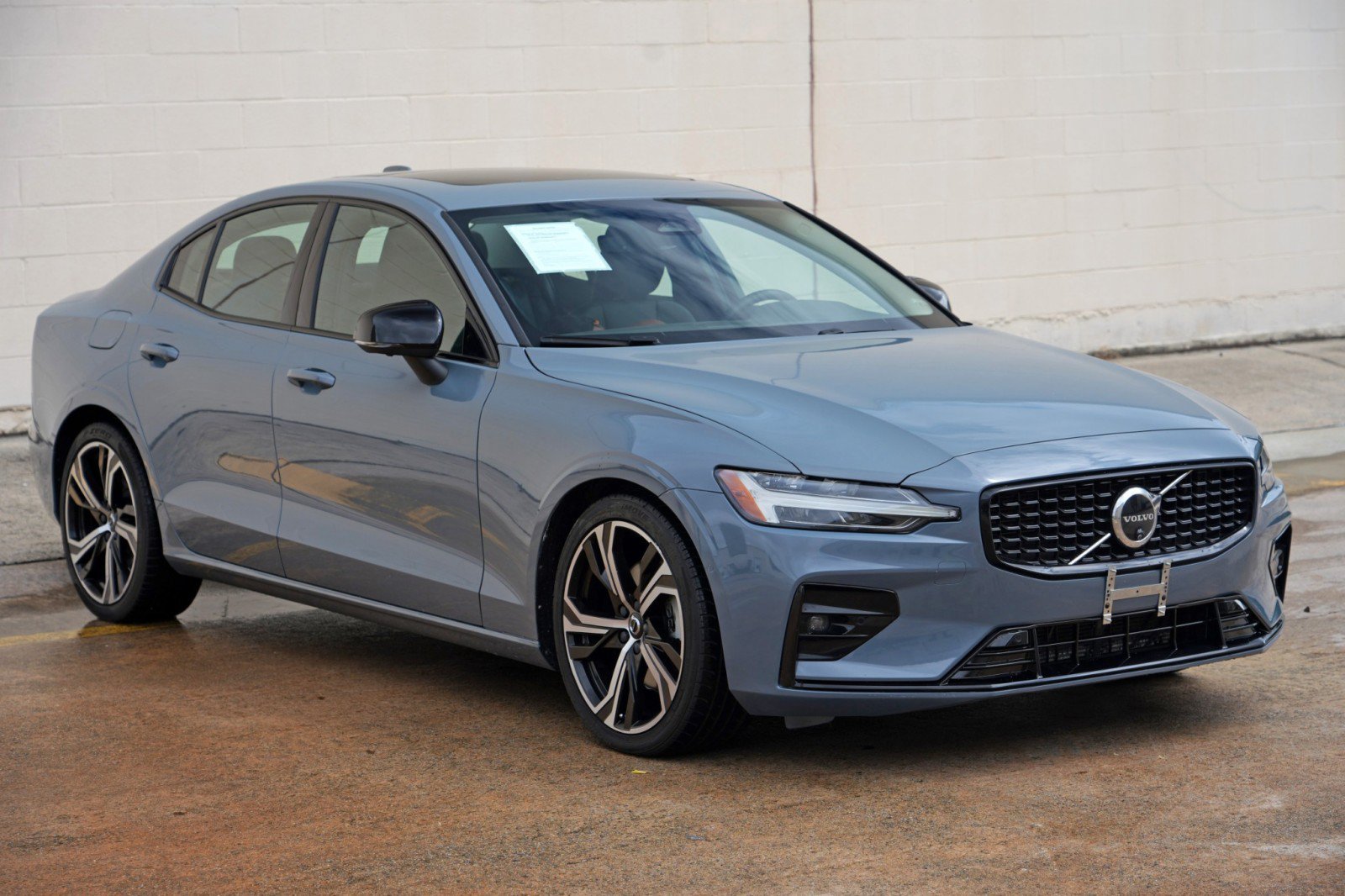 Used 2024 Volvo S60 B5 Plus AWD/4WD image 53