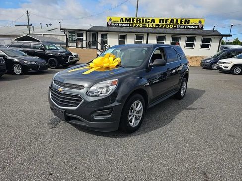 Used 2017 Chevrolet Equinox LS AWD/4WD image 2