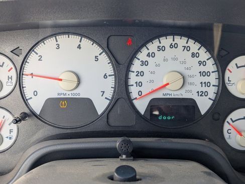 Used 2008 Dodge Ram 1500 Truck ST image 21