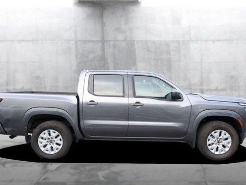 Used 2022 Nissan Frontier SV w/ SV Premium Package AWD/4WD image 5