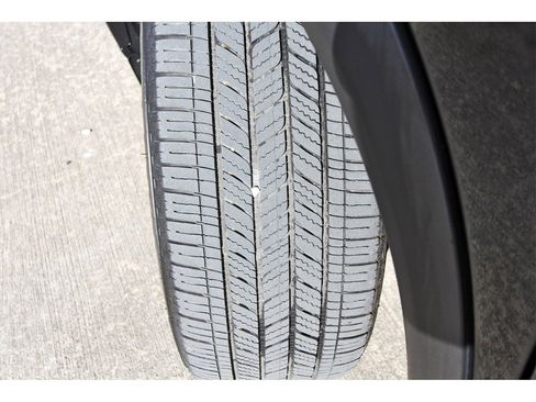 Certified 2024 Nissan Rogue SL w/ SL Premium Package image 30