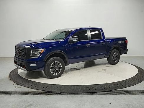 Used 2024 Nissan Titan PRO-4X w/ Pro-4x Convenience Package AWD/4WD image 3
