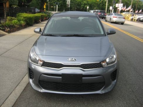 Used 2020 Kia Rio S FWD image 2