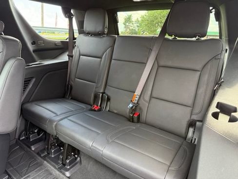 Used 2026 Chevrolet Tahoe Z71 w/ Comfort Package AWD/4WD image 25