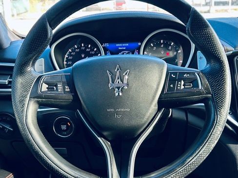 Used 2017 Maserati Ghibli w/ Sport Package image 17