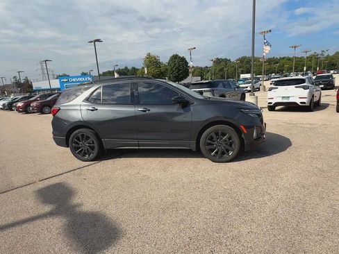 Used 2023 Chevrolet Equinox RS FWD image 9