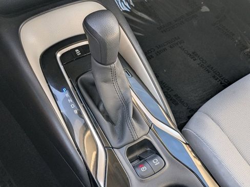 Used 2021 Toyota Corolla LE w/ Carpet Mat Package (TMS) image 9