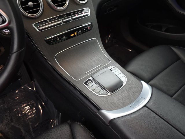 Used 2022 Mercedes-Benz GLC 300 4MATIC image 25
