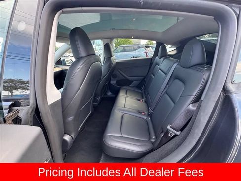 Used 2024 Tesla Model Y 2WD image 13