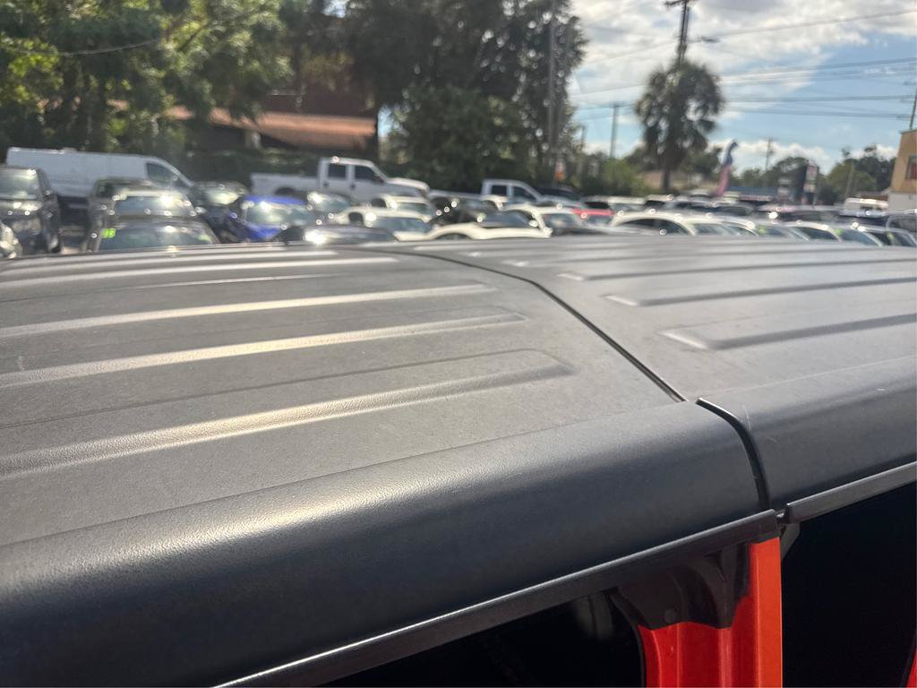 Used 2019 Jeep Wrangler Unlimited Rubicon AWD/4WD image 12