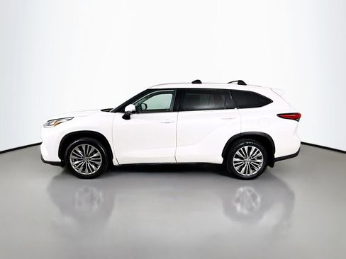 Certified 2020 Toyota Highlander Platinum AWD/4WD image 4