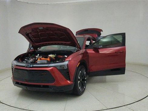 Used 2025 Chevrolet Blazer EV RS image 73