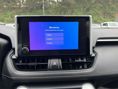 Used 2023 Toyota RAV4 LE AWD/4WD image 14