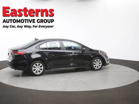 Used 2025 Toyota Corolla LE FWD image 44