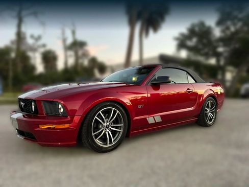 Used 2005 Ford Mustang GT RWD image 23