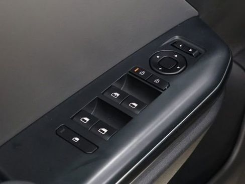 Used 2025 Kia K4 LXS image 20